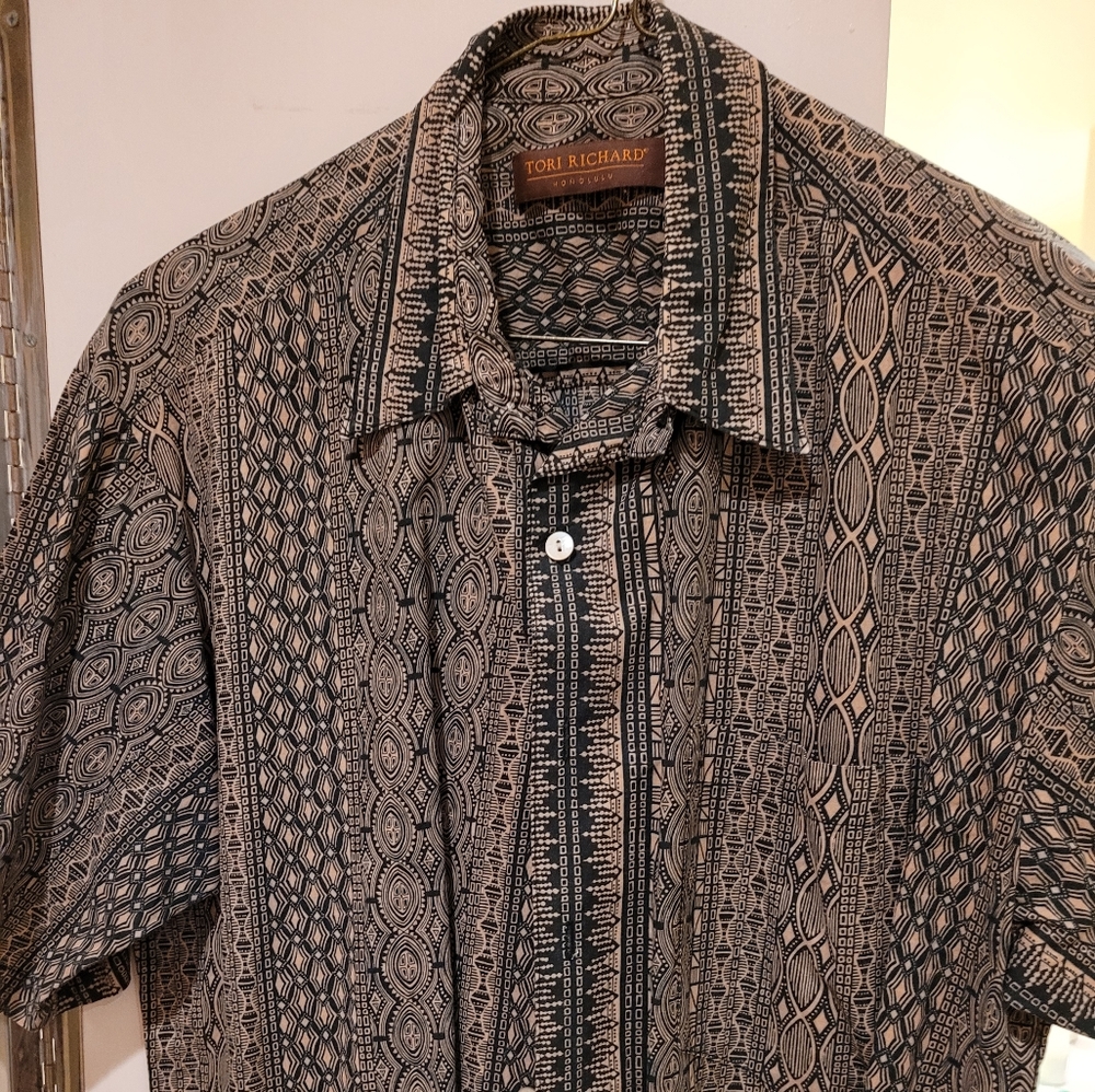 Tori Richard aloha shirt- Sz small